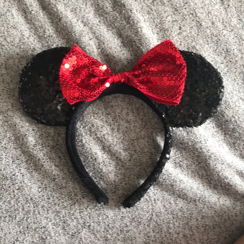 Sparkly Minnie Mouse Ears